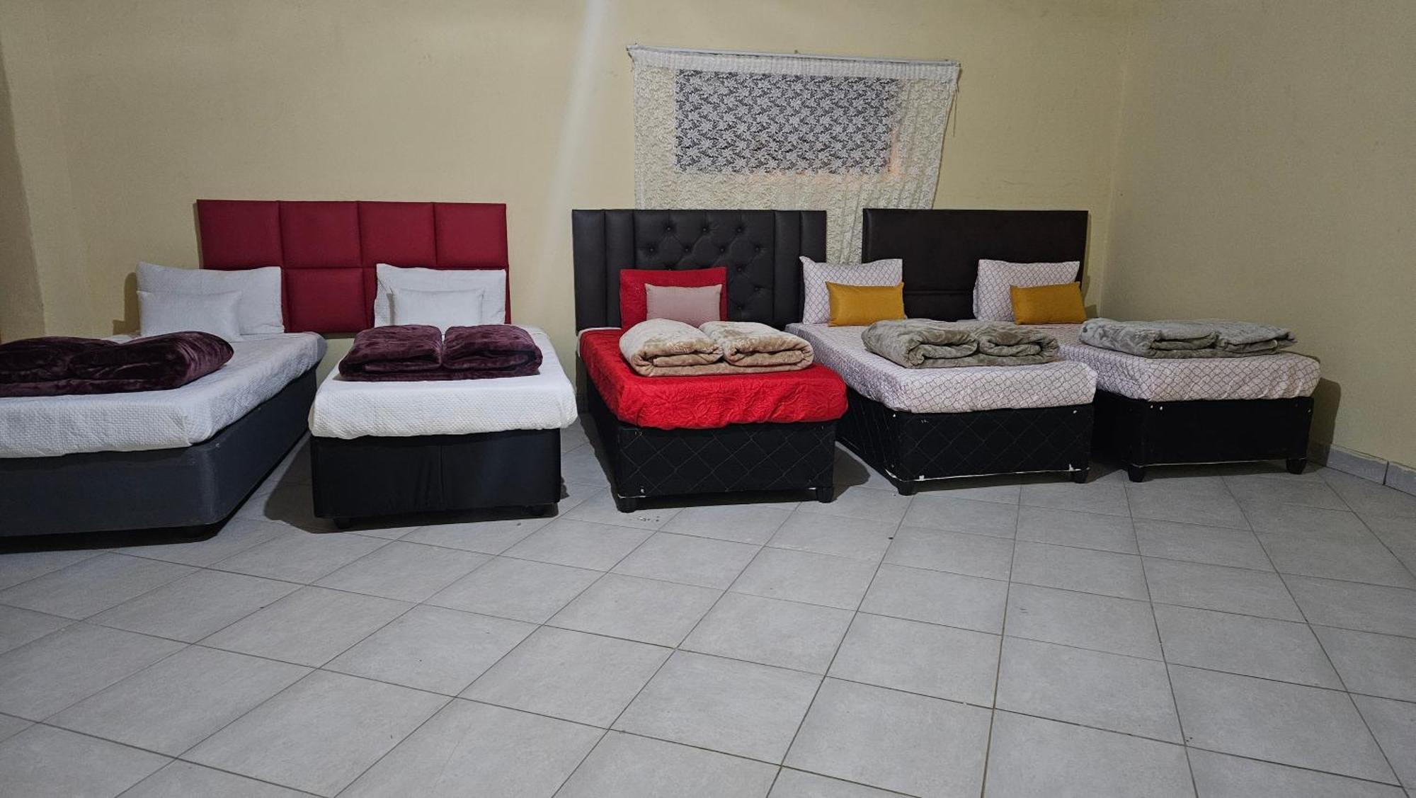 Goodlife Guest House In มาฮิเคง ภายนอก รูปภาพ